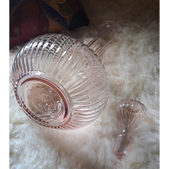 Empoli Pink Genie Bottle Decanter with Stopper - Picture 3 of 10